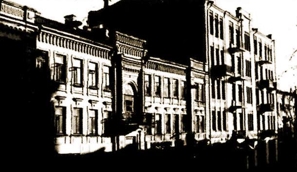 Прибуткові будинки на вул. Прорізній