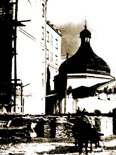 Спорудження прибуткового конторського будинку на терені грецько-синайського Свято-Катерининського монастиря.